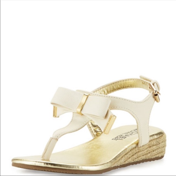 Last 1 Final Drop❗️Michael Kors Girls Sandals - Picture 2 of 4